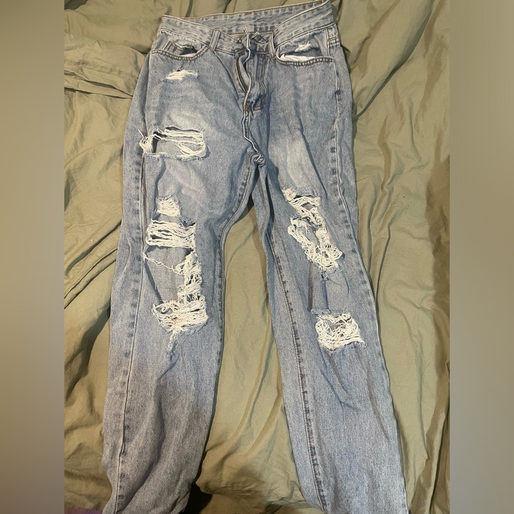 Blue light washed jeans